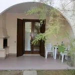 Apartmán Cozy Two Bedroom With A Swimming Pool *